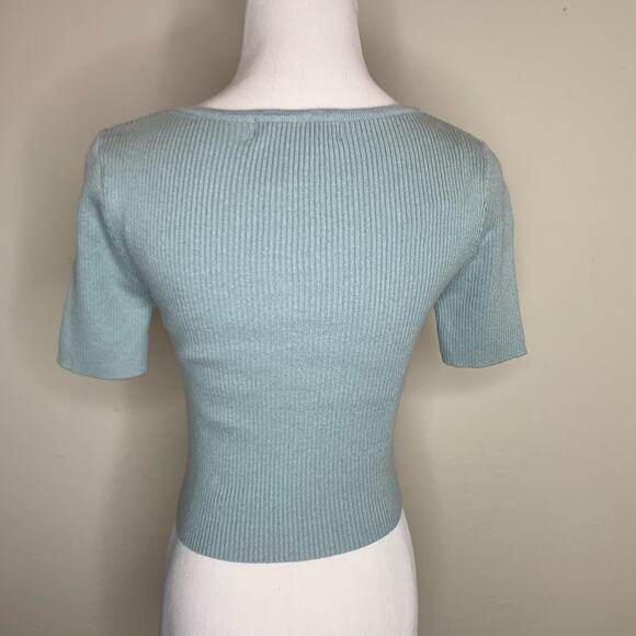 Pale Sage Green Cropped Ribbed Short Sleeve Sweater Sz Small - Picture 2 of 7